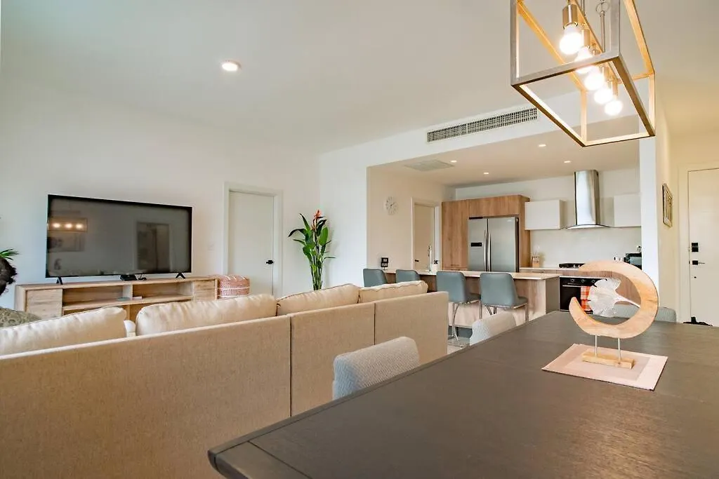 Cap Cana Luxurious Condo 3Brd Pool & Jacuzzi Punta Cana Apartment